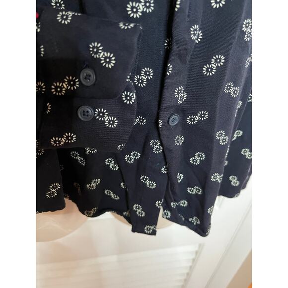 Denim & Flower by Ricky Singh navy ivory print  blouse size medium classic prepp - Picture 4 of 6